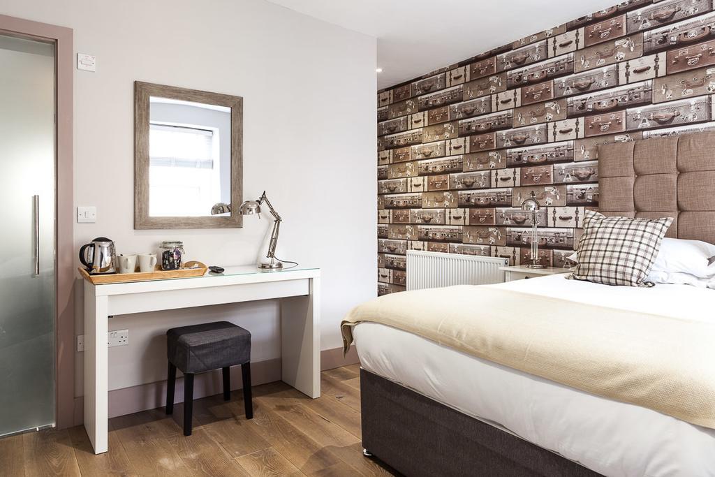 White Hart Hotel Стоу на Вёлд Номер фото