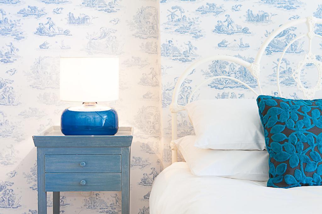 White Hart Hotel Стоу на Вёлд Номер фото