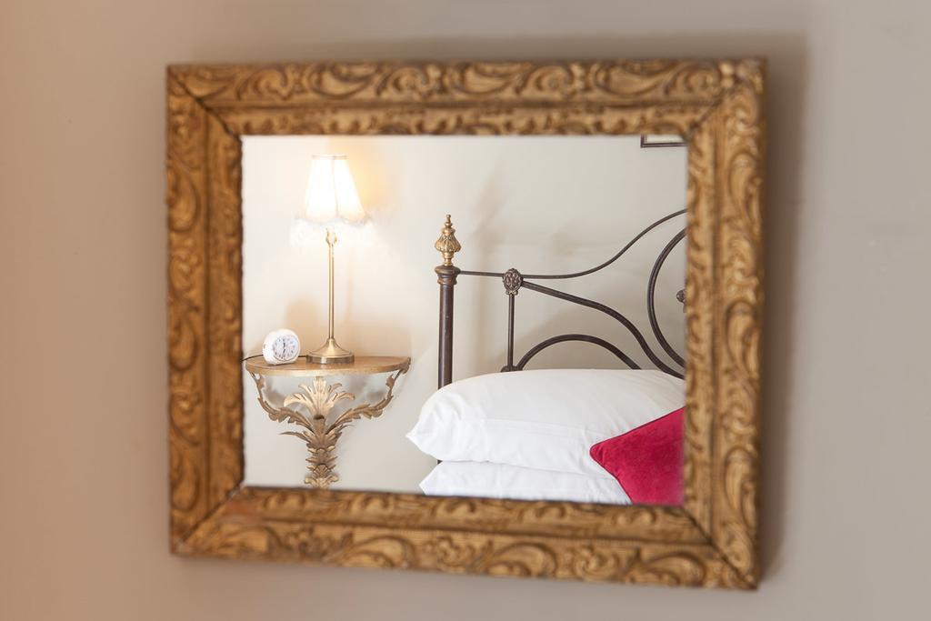 White Hart Hotel Стоу на Вёлд Номер фото